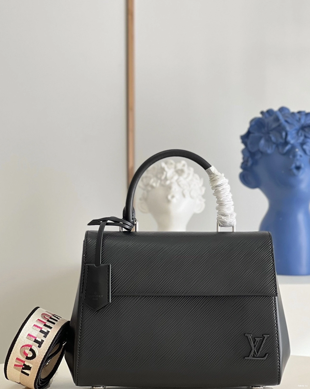 CLUNY LOUIS VUITTON BB 0809